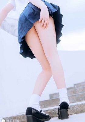 年轻漂亮的保姆