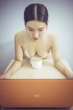 年轻母亲7